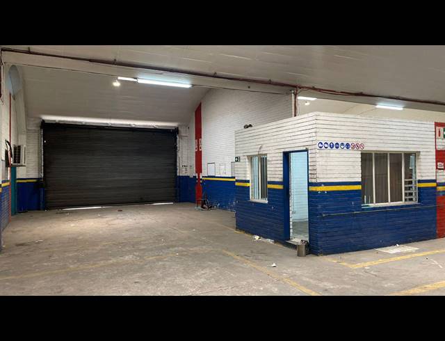 4,834M² WAREHOUSE TO LET IN ALRODE